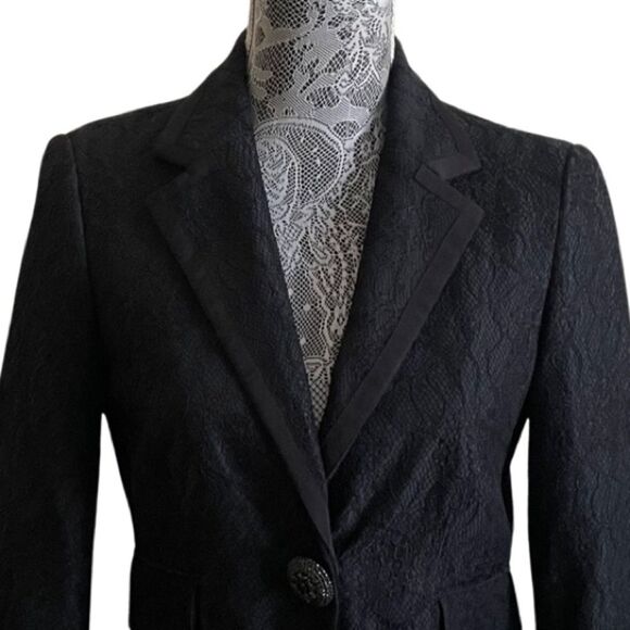 Diane Von Furstenberg Ursette Lace Cropped Blazer With Bejeweled Buttons - Picture 4 of 11